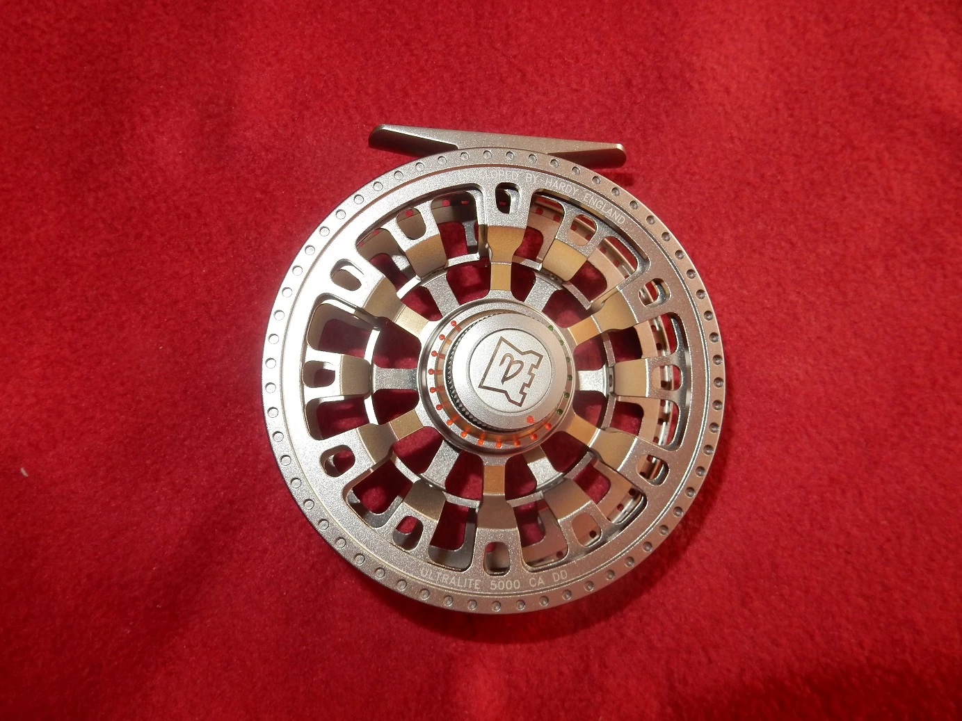 Hardy Ultralite CA DD 5000 -perhokela, Titanium - Image 3