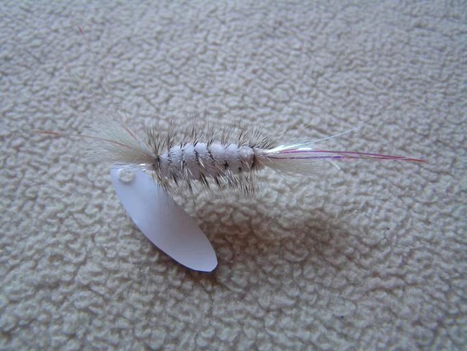 Putkiperho-Bomber, Valkoinen Runko