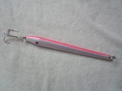 Gadusen Turska-pilkki 400g,väri:Puna-Valkoinen