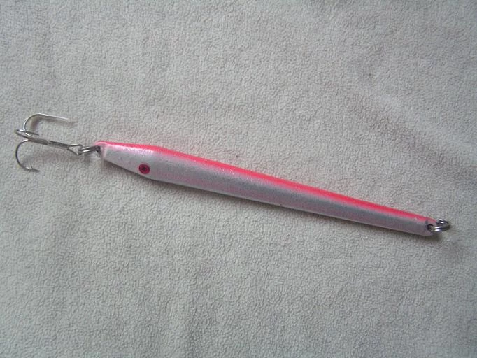 Gadusen Turska-pilkki 400g,väri:Puna-Valkoinen