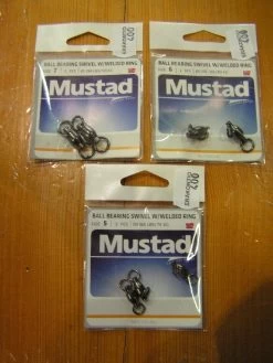 Mustad Kuulalaakeroitu Leikari, Hitsatuilla Renkailla.